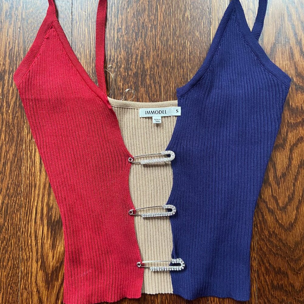 New Gorgeous Sweater Tank with Bling Fasteners